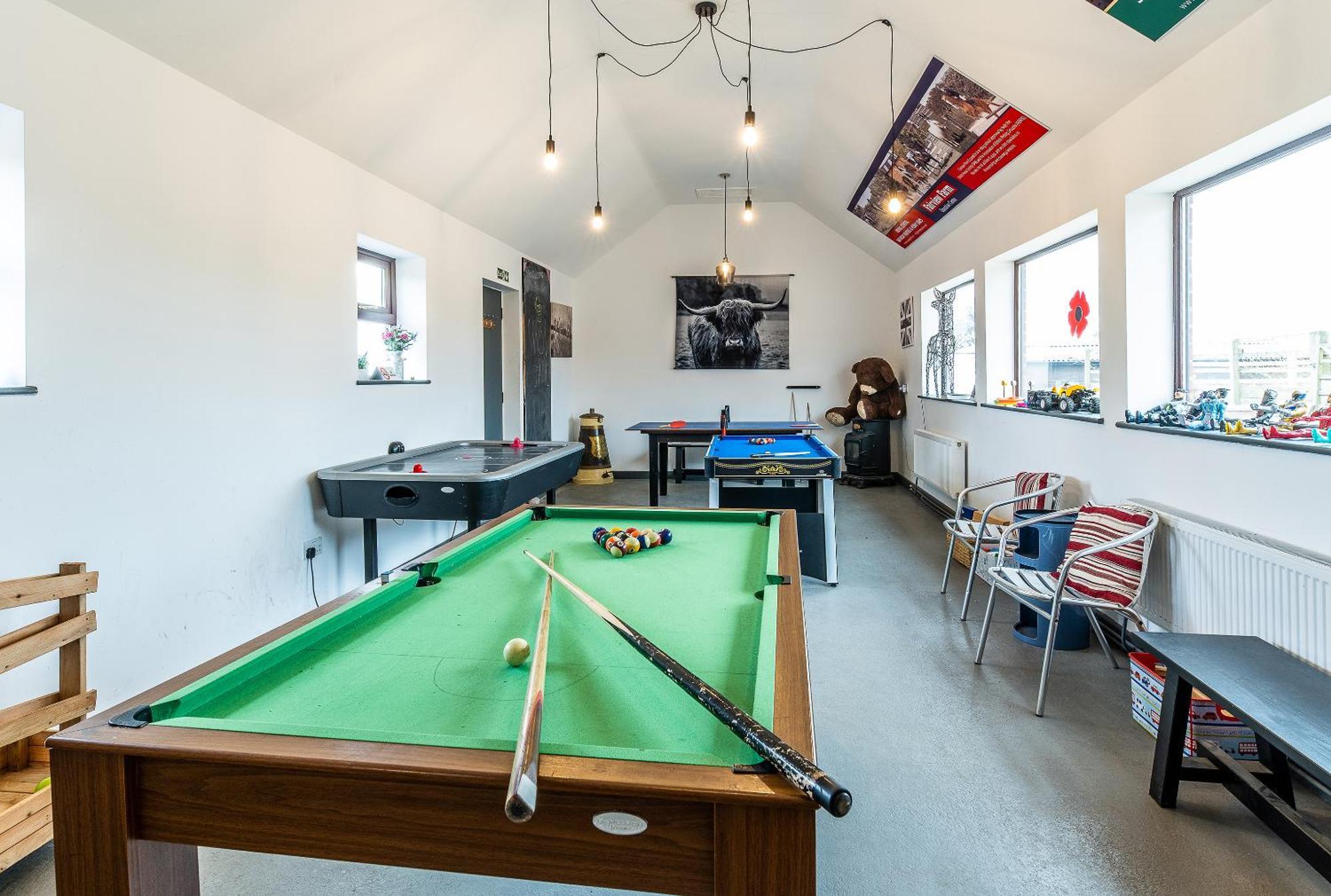 Fairview Farm Holiday Accommodation 14 Luxury Lodges, Cabins, Dog Friendly, Suitable For Couples, Families And Groups, Wedding Guests , Corporate Events, Sleeps 2-65 Guests In Ravenshead, Nottingham Near Sherwood Forest, Set In 88 Acres Екстер'єр фото